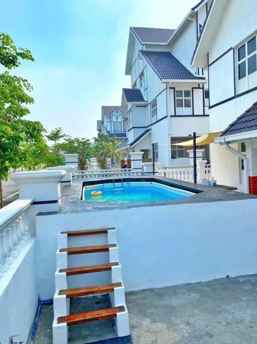 3 Storey Swimming Pool&Projector House Setia Alam Shah Alam Esterno foto