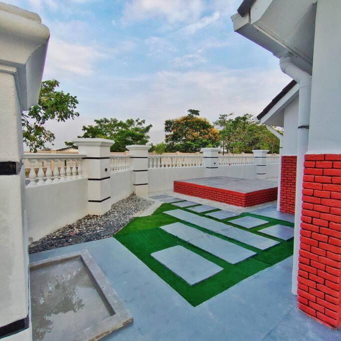3 Storey Swimming Pool&Projector House Setia Alam Shah Alam Esterno foto